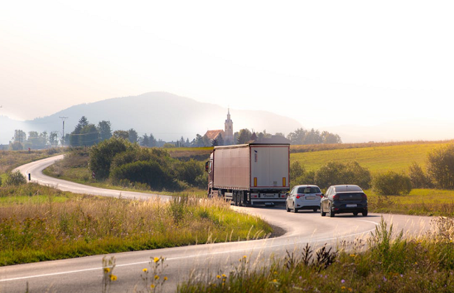 如何規(guī)劃發(fā)貨，才能既保證時效又控制卡車運費？
